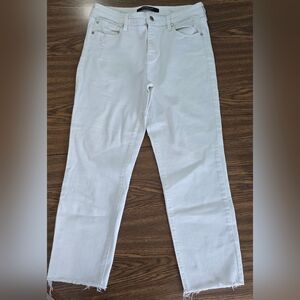 Liverpool The Crop Straight White Denim Size 8/29 Distressed